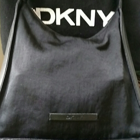 Handbag - Picture 3 of 4